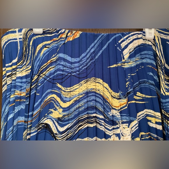 Nine West Pleated Skirt XXL Flared Pleated Blue Yellow White Waves Career 2X - Picture 2 of 7